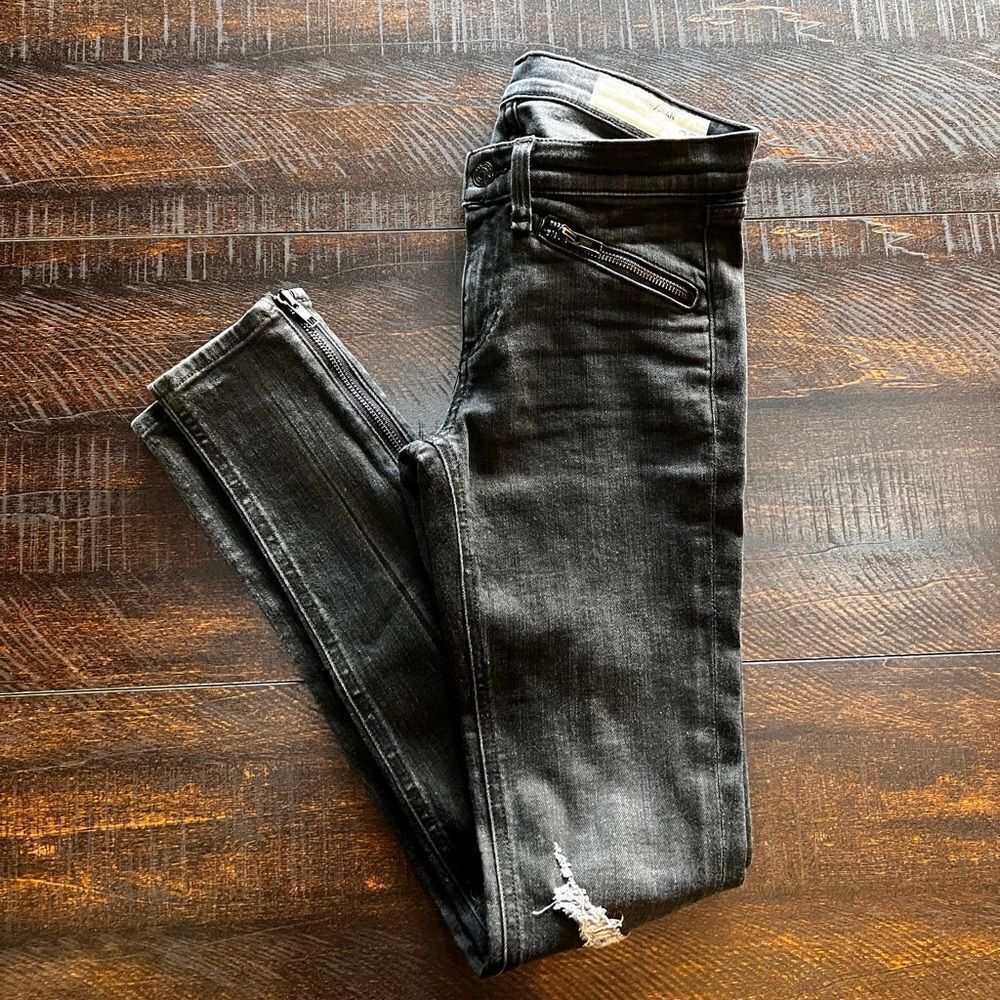 EUC Black Rag & Bone Jens Zippered Leg & Pockets Size 25 #SUM5